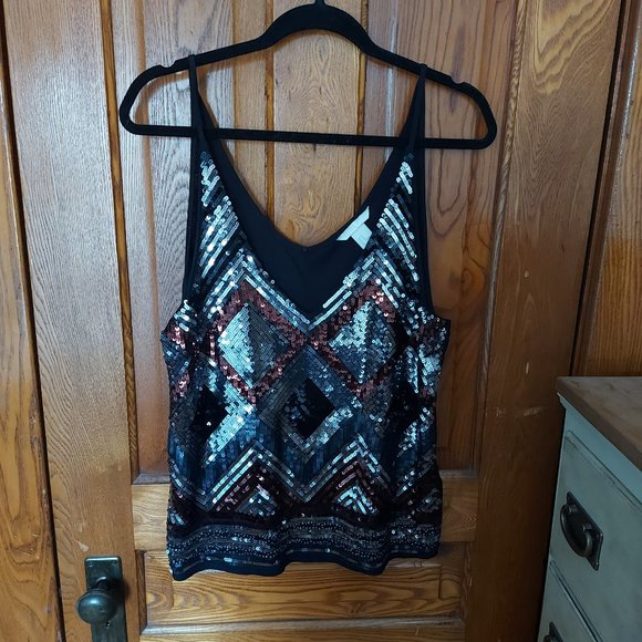 Sequin Tank Top - Picture 2 of 4